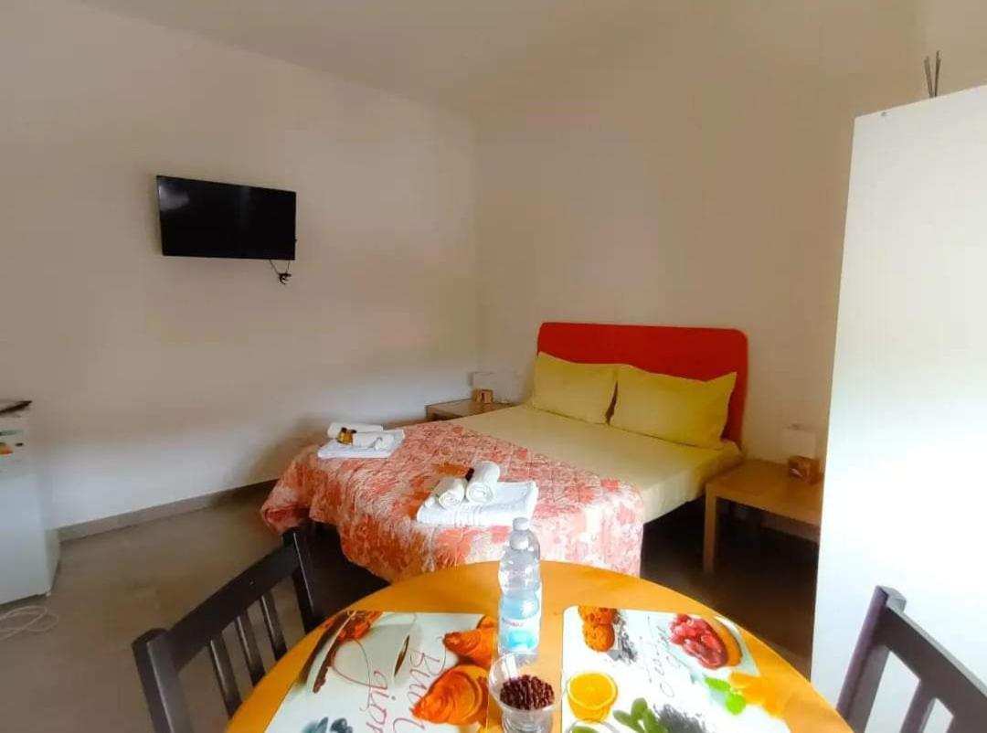 B&B Vigna Grande อากรอโปลี ภายนอก รูปภาพ